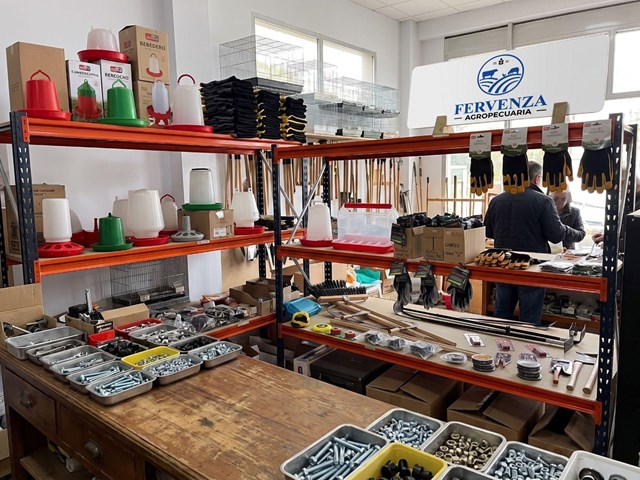 Encuentra herramientas y accesorios de ferretería agrícola en Ourense